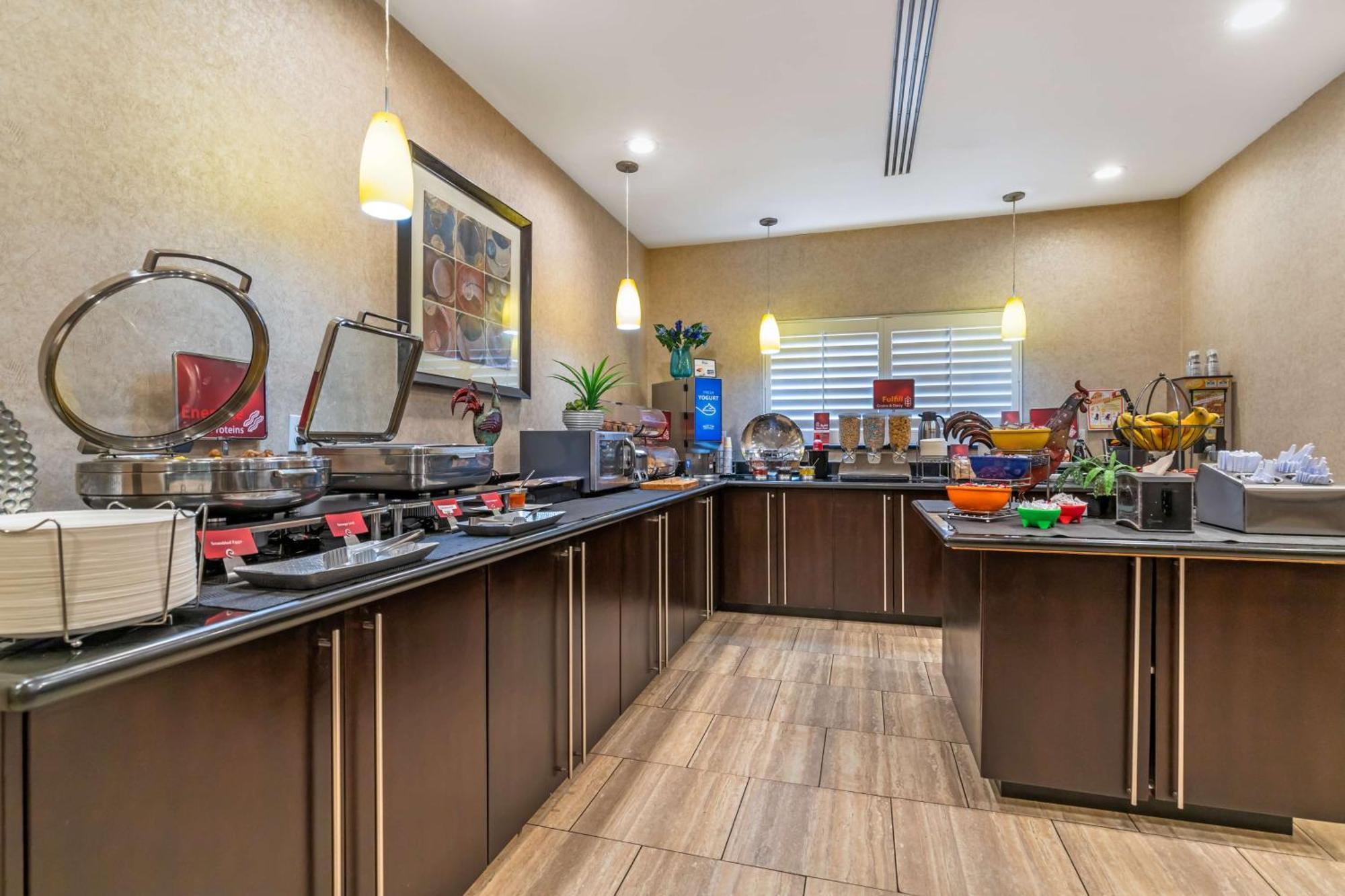 Best Western Plus Lytle Inn And Suites Exteriér fotografie