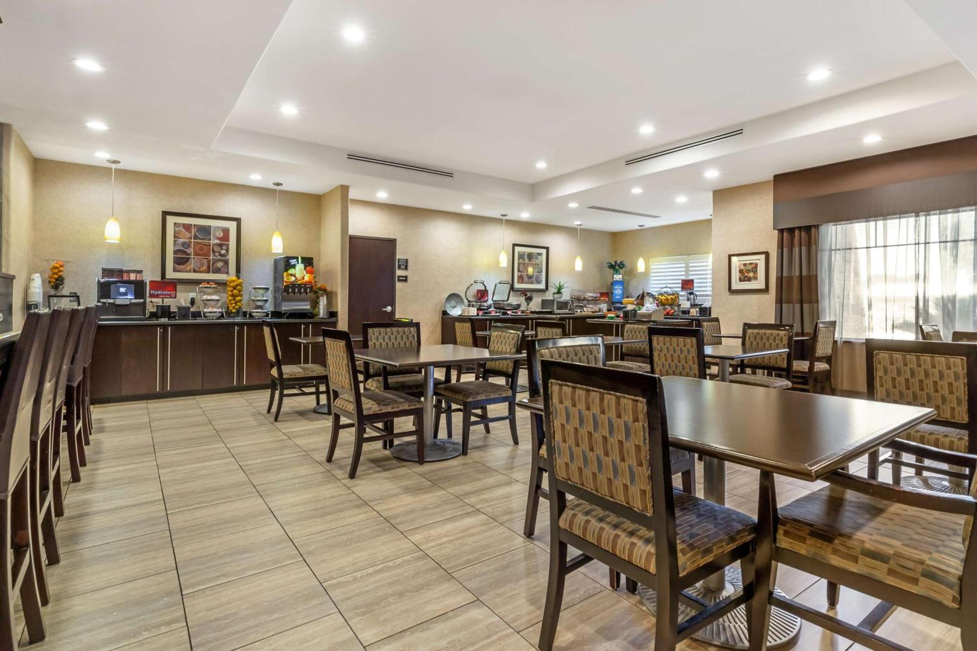 Best Western Plus Lytle Inn And Suites Exteriér fotografie