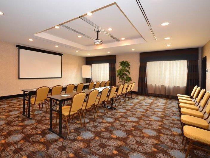 Best Western Plus Lytle Inn And Suites Exteriér fotografie