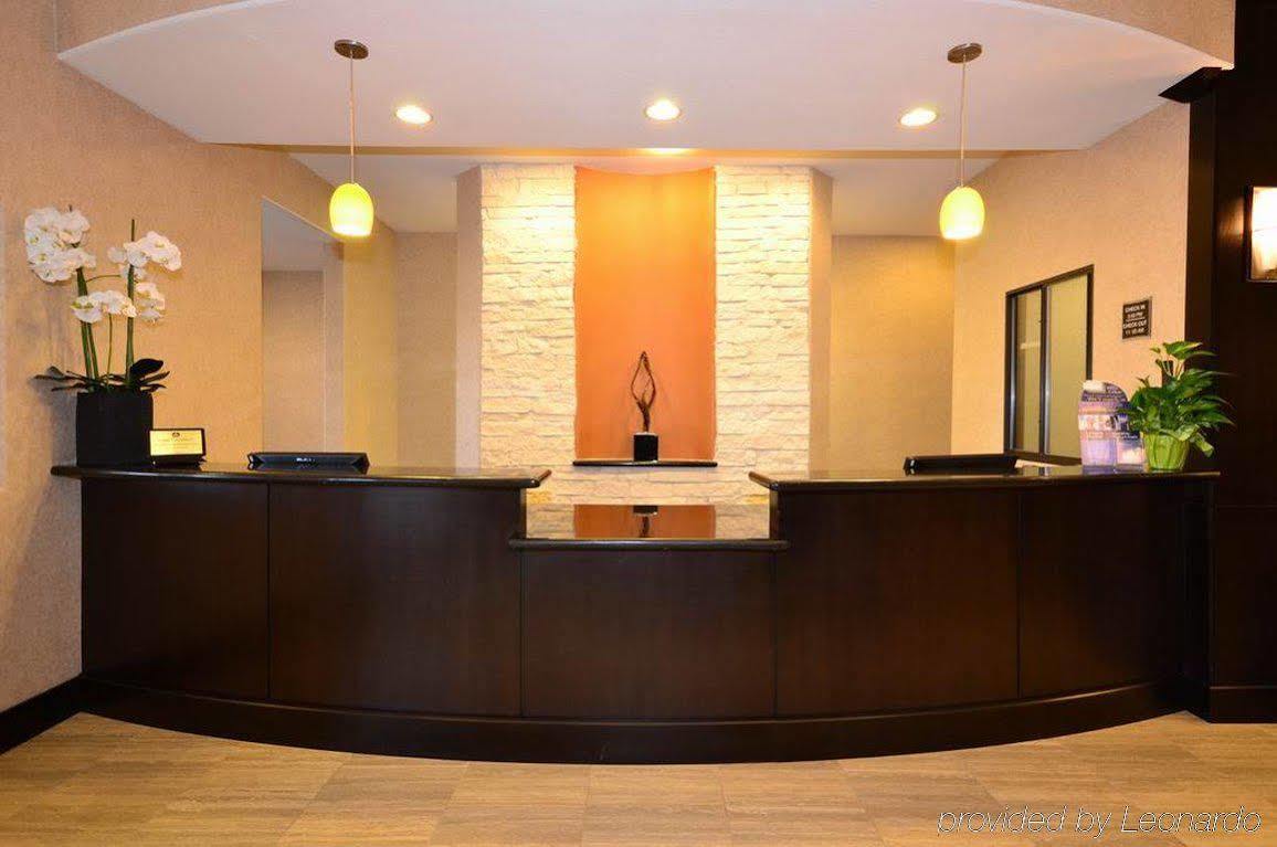 Best Western Plus Lytle Inn And Suites Exteriér fotografie