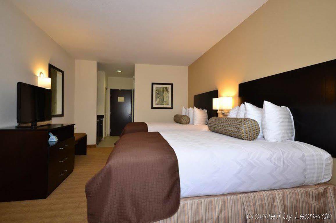 Best Western Plus Lytle Inn And Suites Exteriér fotografie